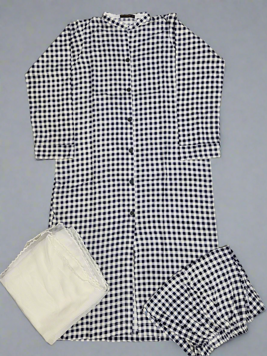 Chequered print white and navy blue