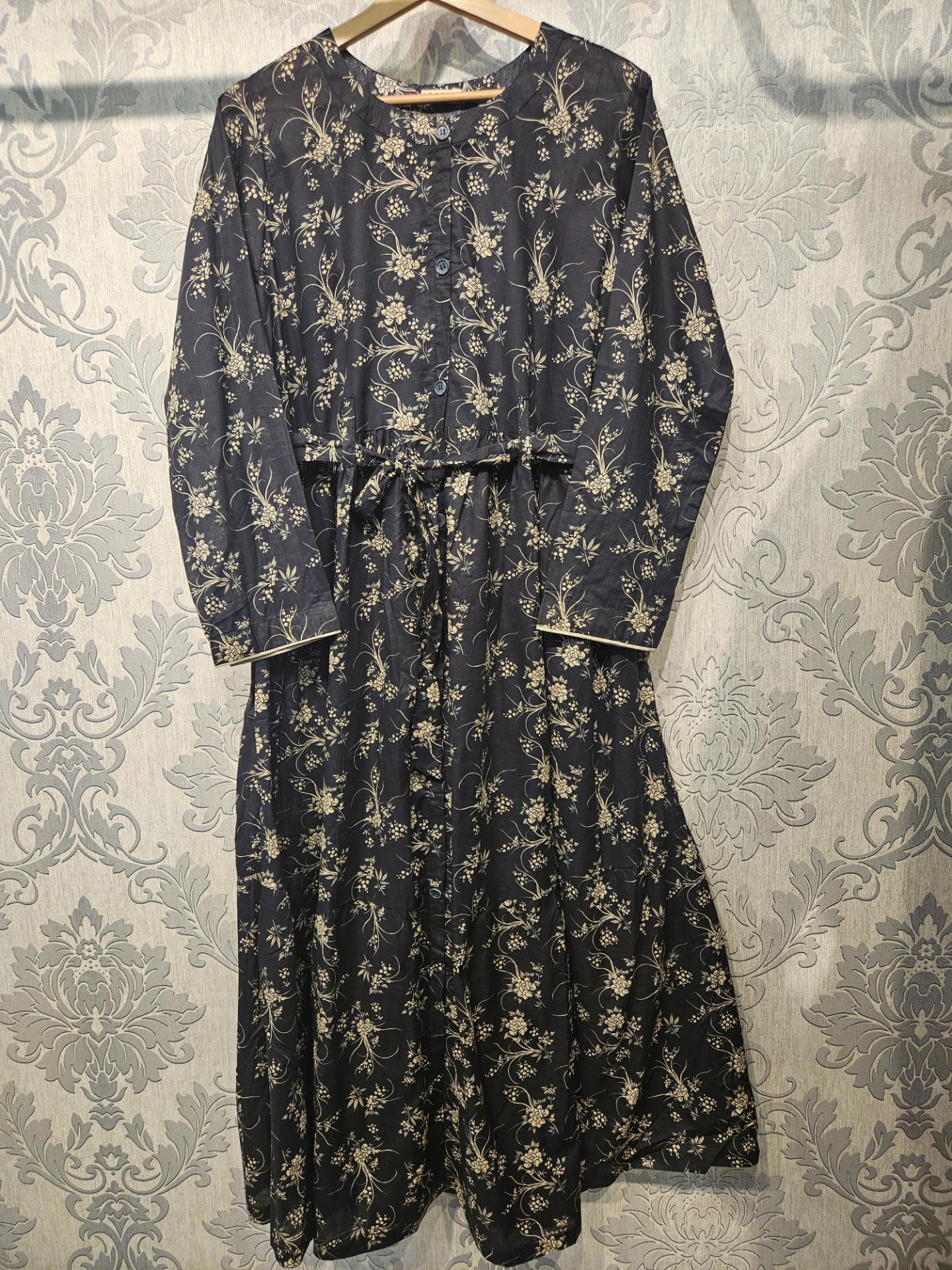 Women's Casual Cotton Dress - Black and Beige Floral Print Summer Holiday Vacation Dress