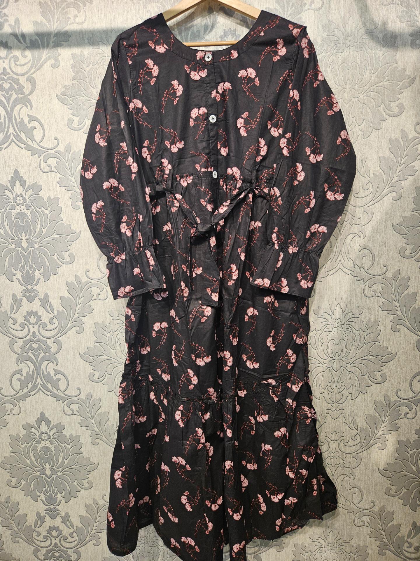 Women's Casual Cotton Dress - Black and Lilac Floral Print Summer Holiday Vacation Dress