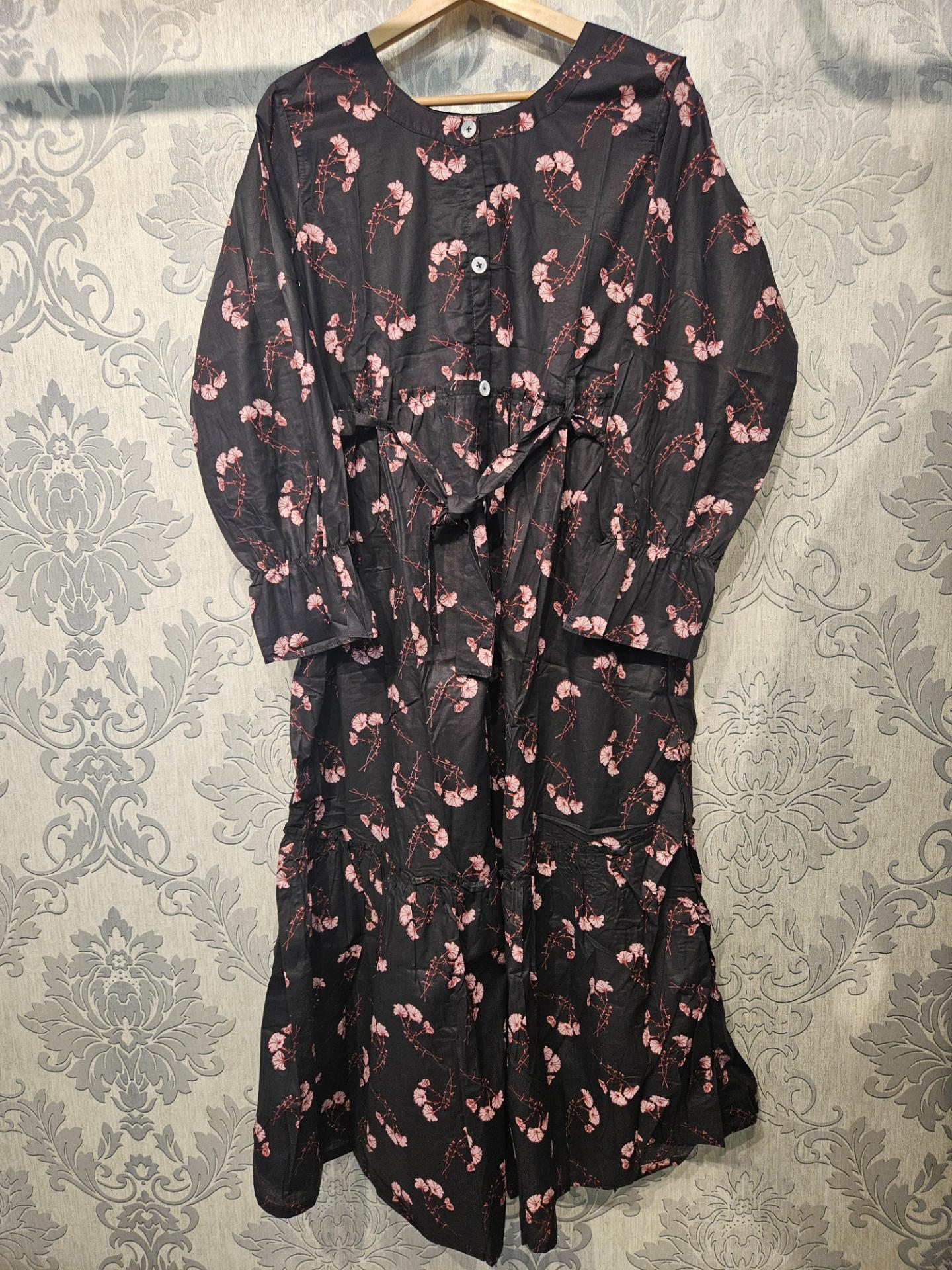 Women's Casual Cotton Dress - Black and Lilac Floral Print Summer Holiday Vacation Dress
