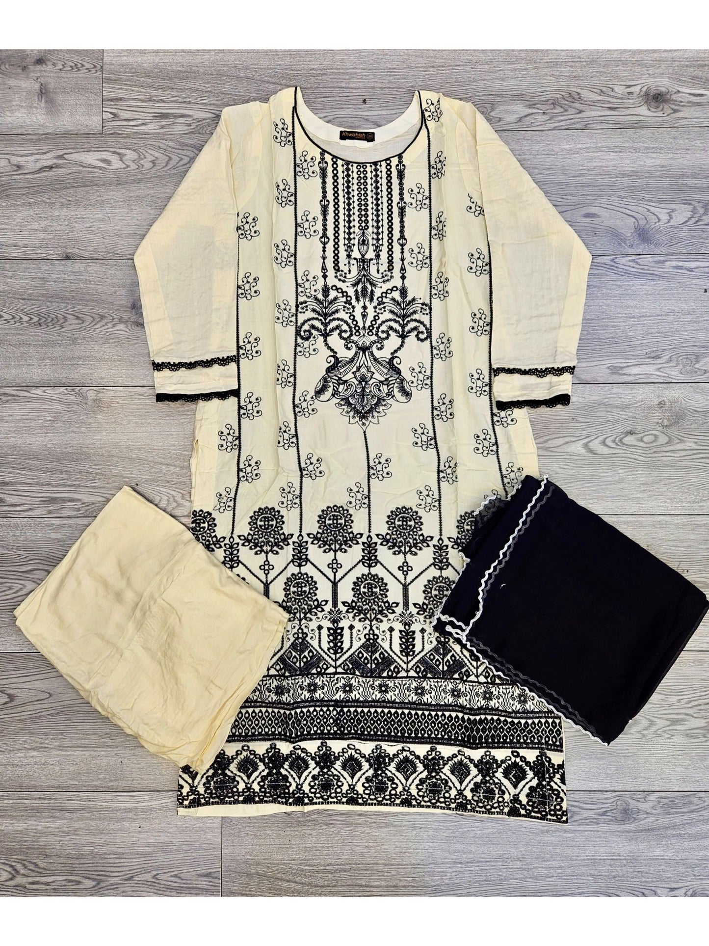 Off-white colour thread and sequins chikan kari