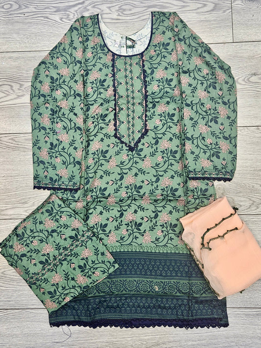 Girl's Forest Green colour Floral Print