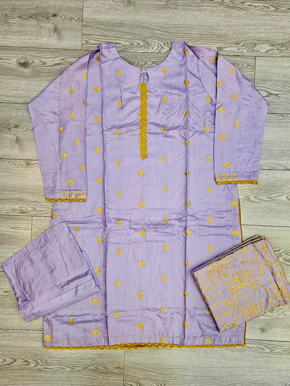 ANM by Ali pale lilac colour thread embroidered