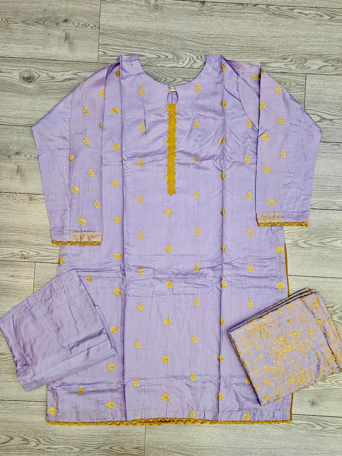 ANM by Ali pale lilac colour thread embroidered