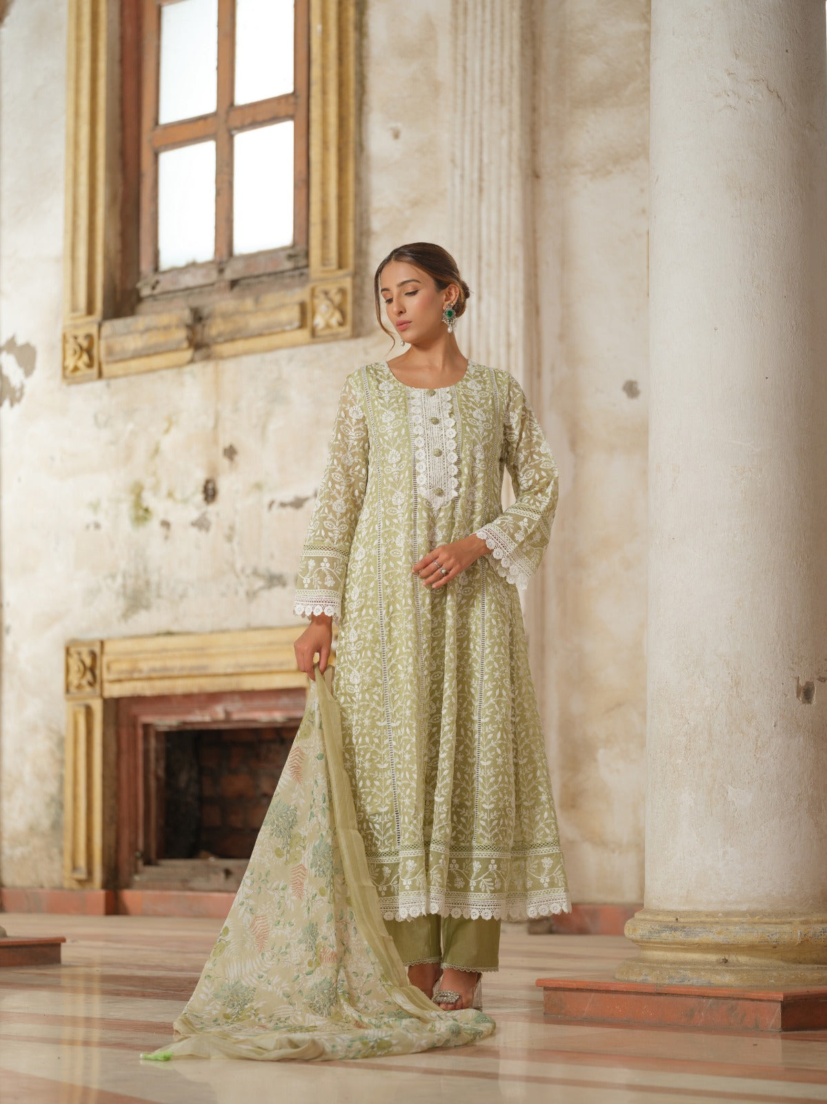 Clearance Sale - Shalwar Kameez, Pakistani & Indian Dresses