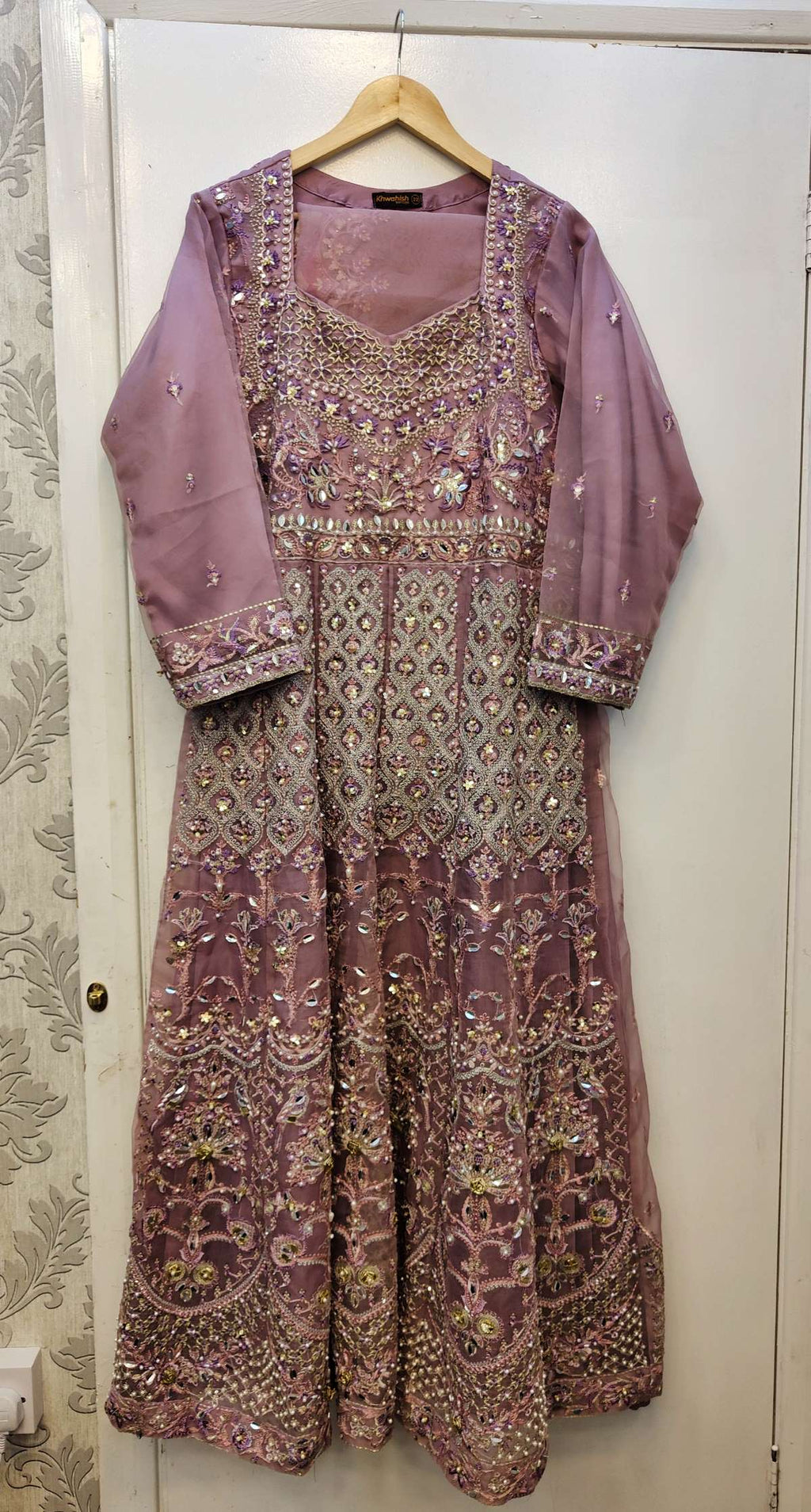 ELN lilac colour embroidered dress with embroidered dupatta in sizes (L to 5XL)