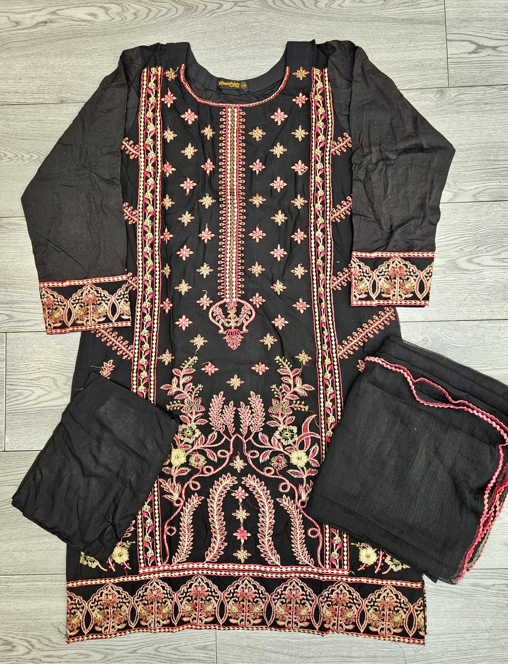 AD6 Black and rose red colour thread and sequins embroidery shalwar kameez in linen fabric
