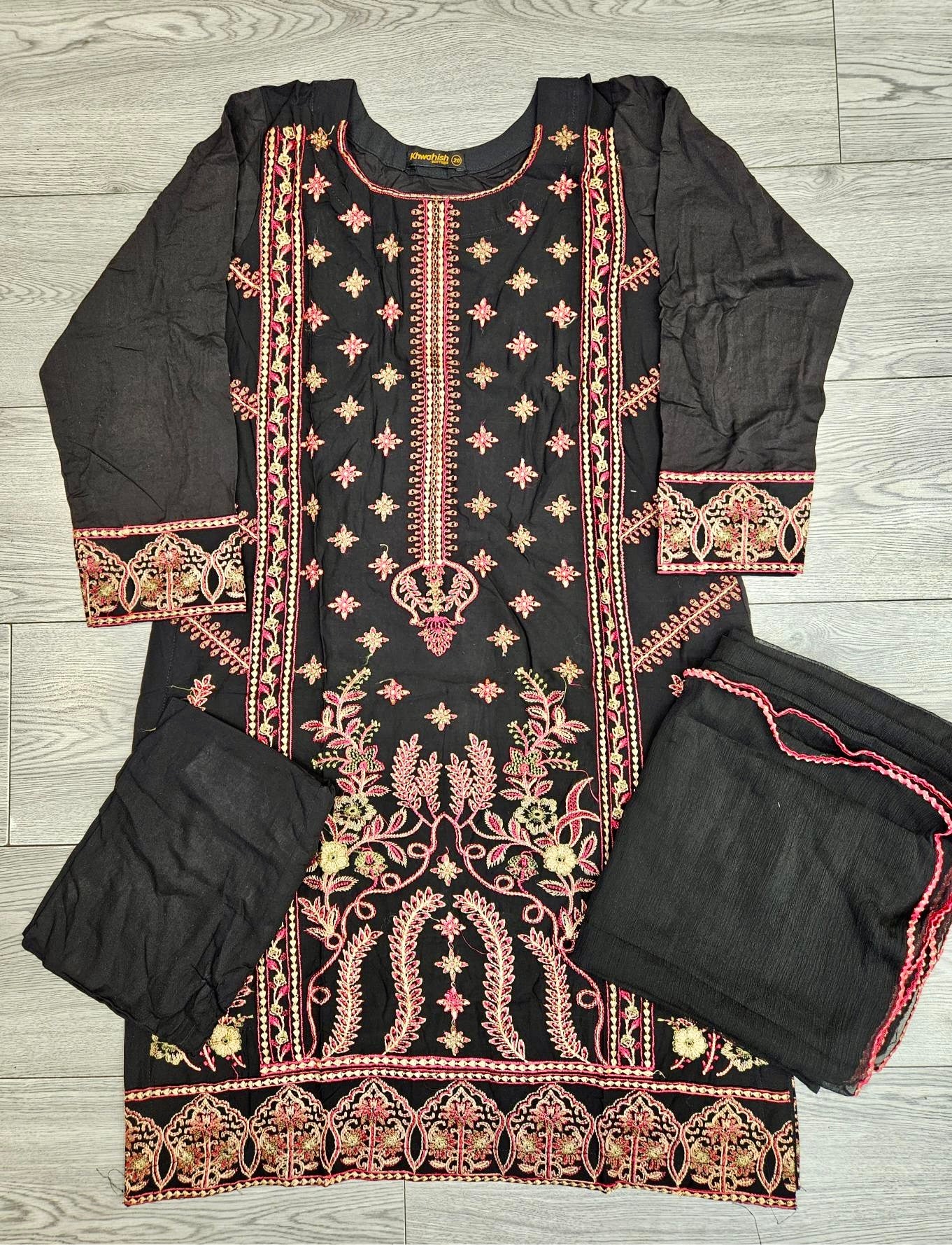 AD6 Black and rose red colour thread and sequins embroidery shalwar kameez in linen fabric