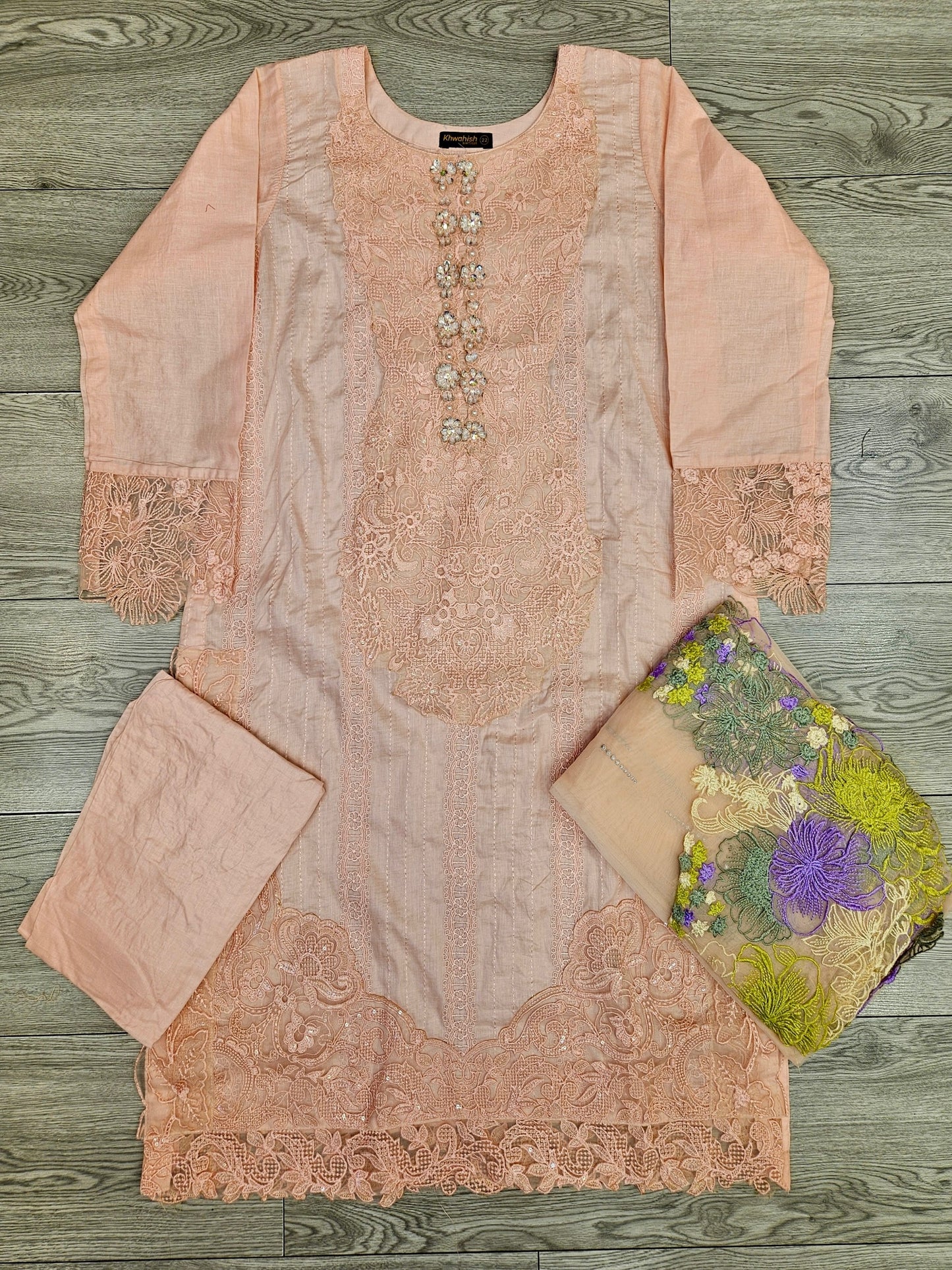 MB light salmon pink and pear green colour