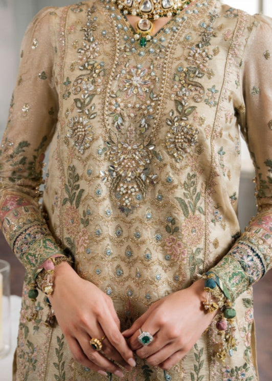 BRQ beige gold colour